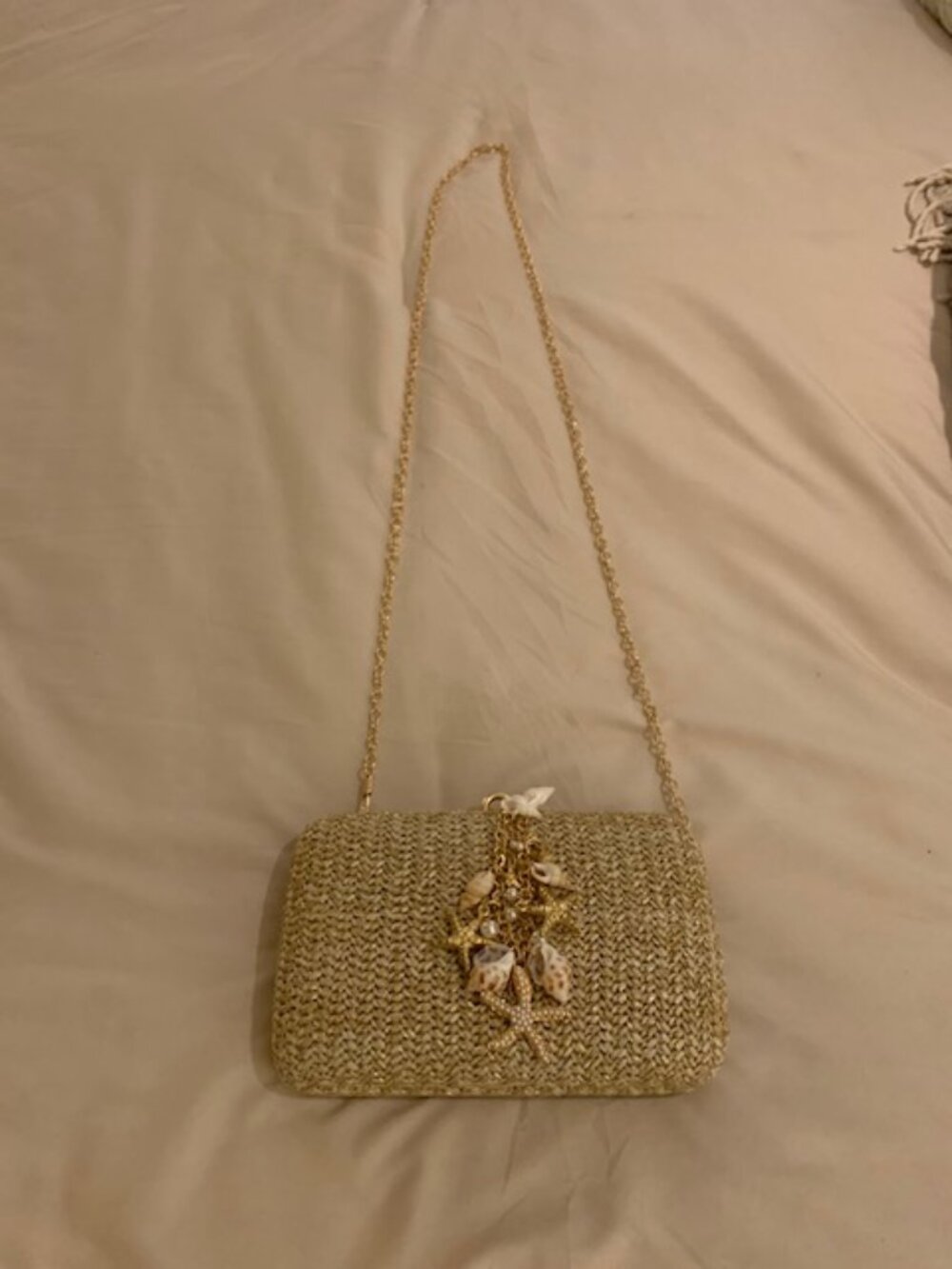 Shiraleah (Anthropologie brand) Gold Woven Purse w/ Sea Star & Shell Charms